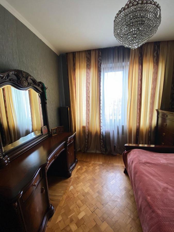 Большая Четырехкомнатная Квартира С Двумя Балконами У Моря В Центре Сухума,В Абхазии Sukhumi Luaran gambar